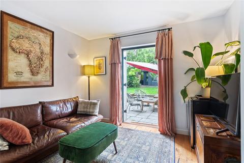 2 bedroom end of terrace house for sale, Red Post Hill, London, SE24