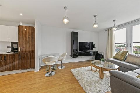 2 bedroom apartment for sale, Heath Road, Twickenham, TW1