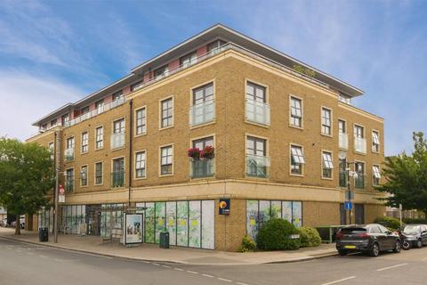 2 bedroom apartment for sale, Heath Road, Twickenham, TW1