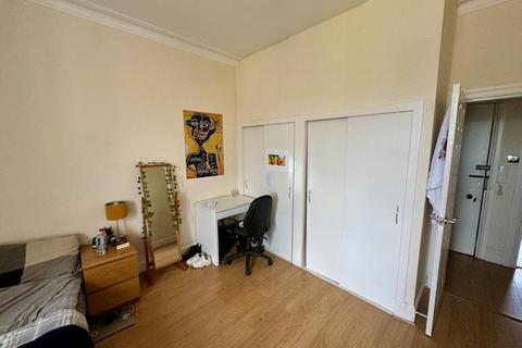 2 bedroom flat to rent, Blackness Road, Dundee DD2