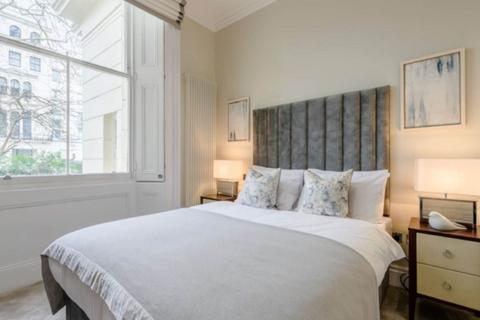1 bedroom flat to rent, Kensington Gardens Sq, London W2