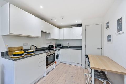 1 bedroom flat for sale, St Johns Road, Isleworth, TW7