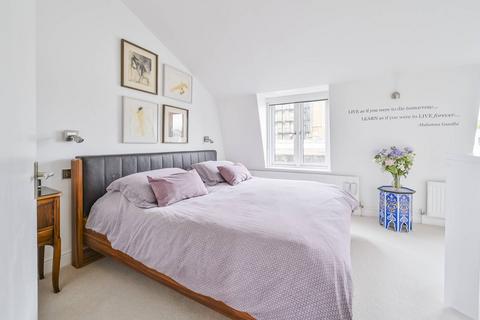 2 bedroom flat for sale, Blenheim Terrace, St John's Wood, London, NW8