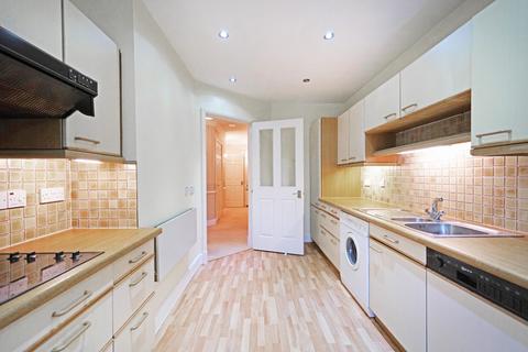 2 bedroom flat for sale, Avenue Road, Dorridge, B93