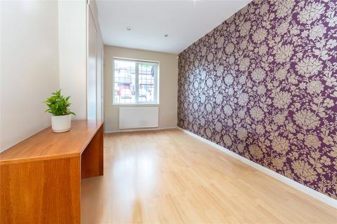 3 Nash Close, Elstree, Borehamwood, WD6 3LE