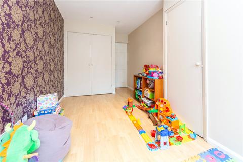 3 Nash Close, Elstree, Borehamwood, WD6 3LE
