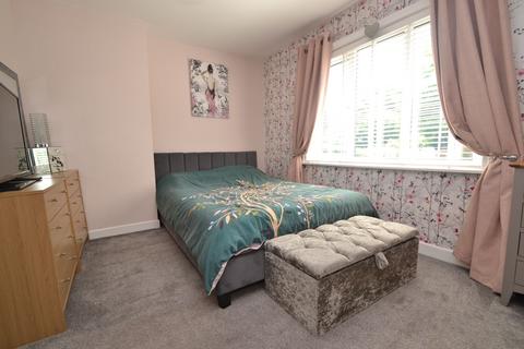 8 Cyprus Drive, Bradford, BD10 0AJ