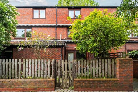 2 bedroom flat for sale, Lymington Road, West Hampstead