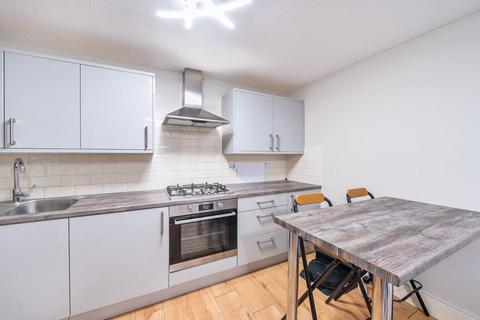 2 bedroom flat for sale, Lymington Road, West Hampstead