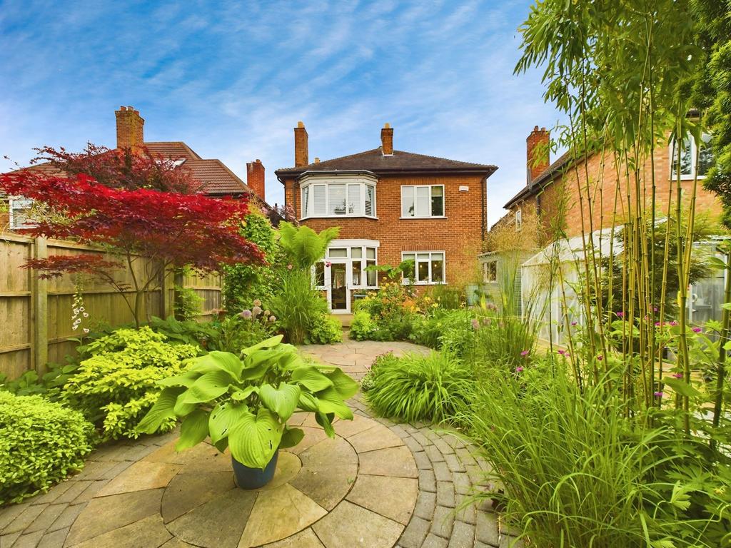 Queens Gardens, Peterborough, PE1 3 bed detached house for sale £385,000
