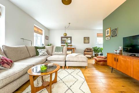 51 Kittiwake Drive, Portishead, Bristol, BS20 7PL