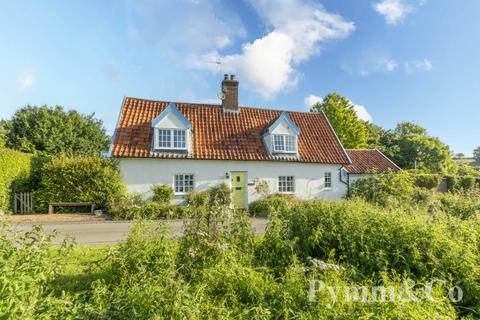 4 bedroom cottage for sale, Hollow Lane, Norwich NR15
