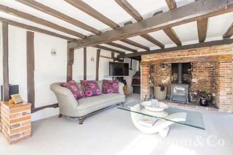 4 bedroom cottage for sale, Hollow Lane, Norwich NR15