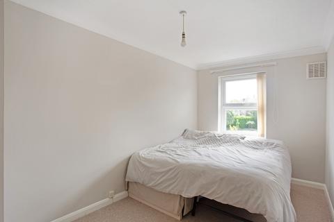 19 Ellenborough Place, London, SW15 5LZ