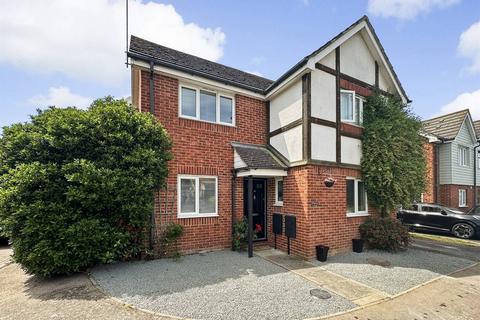 3 bedroom detached house for sale, Windsor Gardens, Herne Bay
