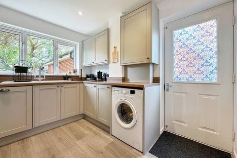 3 bedroom detached house for sale, Windsor Gardens, Herne Bay