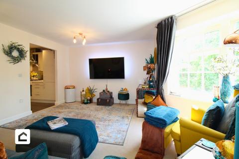 2 bedroom apartment to rent, Harrow House, Redhill RH1