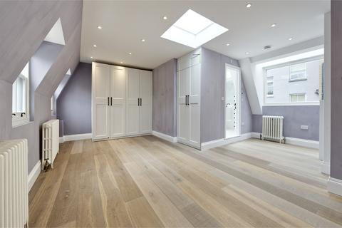 3 bedroom mews to rent, Ruston Mews, London, W11