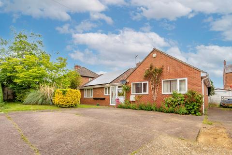 4 bedroom detached bungalow for sale, Spinners Lane, Swaffham