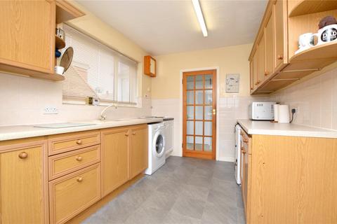 2 bedroom bungalow for sale, Springbank Avenue, Farsley, Pudsey, West Yorkshire
