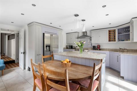 5 bedroom semi-detached house for sale, Green Hill London Road, Worcester