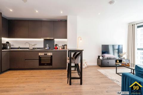 1 bedroom apartment for sale, Headwater Point, Bromley-By-Bow, Greater London, E3