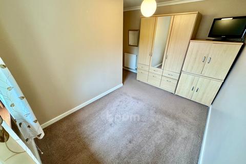 3 bedroom end of terrace house for sale, 41 Berwick Crescent, Linwood
