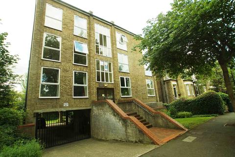1 bedroom flat to rent, Audrey House, Avington Grove