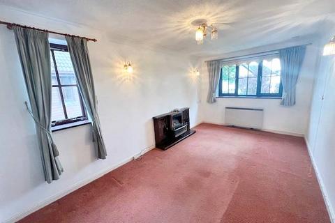 2 bedroom flat for sale, Magpie Hall Lane, Bromley BR2