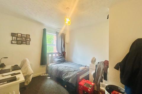 1 bedroom flat to rent, Castle Street, Stockport, Greater Manchester, SK3
