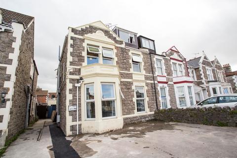 1 bedroom in a house share to rent, Double Room, Ground Floor, Locking Road