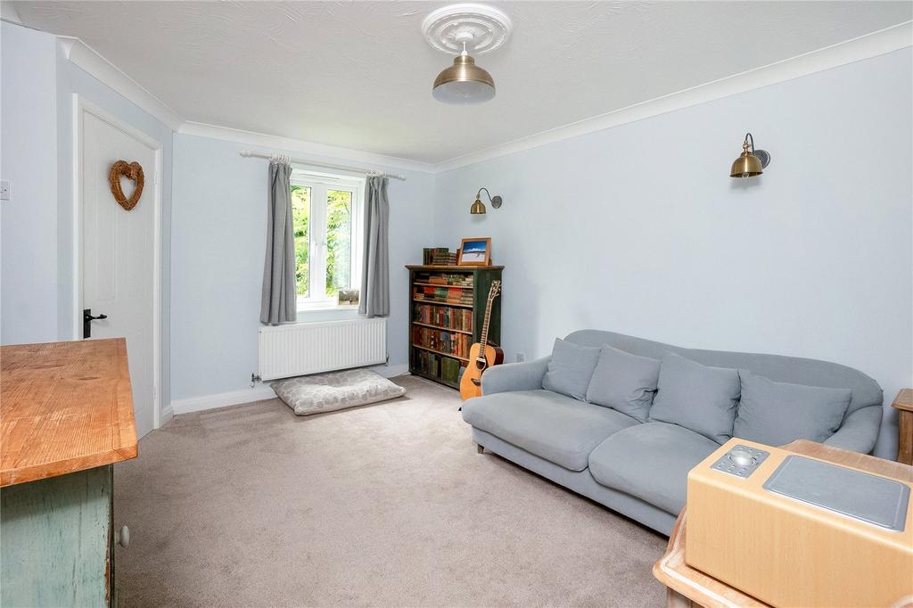 Cotshill Gardens, Oxfordshire OX7 2 bed semidetached house for sale