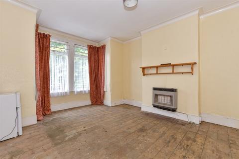 2 bedroom ground floor maisonette for sale, Preston Road, Leytonstone