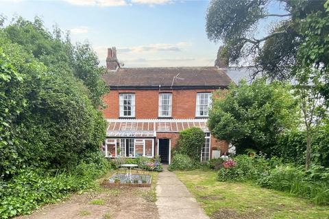 4 bedroom terraced house for sale, Belmont Road, Tiverton, Devon, EX16