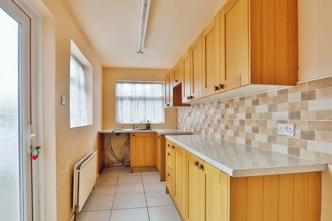 3 bedroom end of terrace house for sale, Skirbeck Road, Hull, HU8 0HR