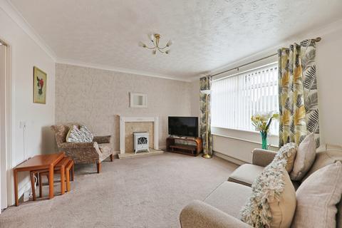 2 bedroom detached bungalow for sale, Loganberry Drive, Hull, East Riding of Yorkshire, HU4 7AY