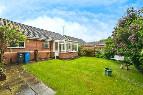 2 bedroom detached bungalow for sale, Loganberry Drive, Hull, East Riding of Yorkshire, HU4 7AY