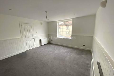 3 bedroom house to rent, McHardy Crescent, Beith KA15