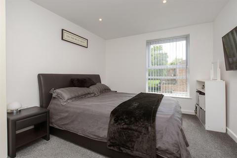 113 Penenden, New Ash Green, Longfield, DA3 8LT