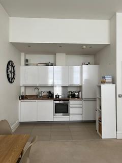 1 bedroom apartment for sale, Forfar Road, London, SW11