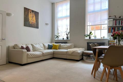 1 bedroom apartment for sale, Forfar Road, London, SW11
