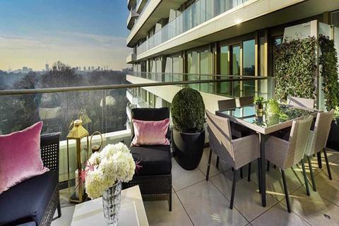 2 bedroom apartment for sale, Altissima House, Vista Chelsea Bridge, London