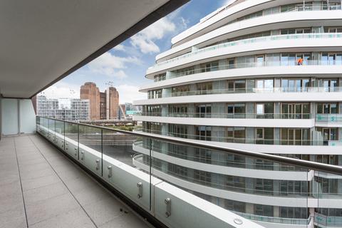 2 bedroom apartment for sale, Altissima House, Vista Chelsea Bridge, London