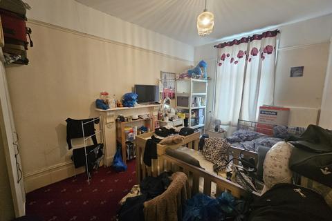 2 bedroom flat for sale, Barking Road, London, E16