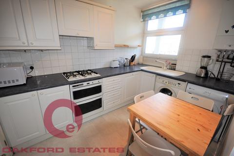 3 bedroom flat to rent, Clarence Gardens, Euston NW1