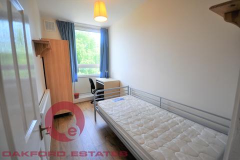 3 bedroom flat to rent, Clarence Gardens, Euston NW1