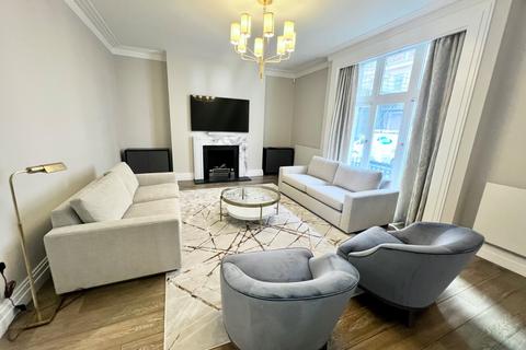 3 bedroom apartment to rent, Dunraven Street, London, W1K