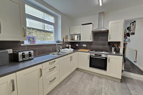78 Dock View Road, Barry, CF63 3QQ