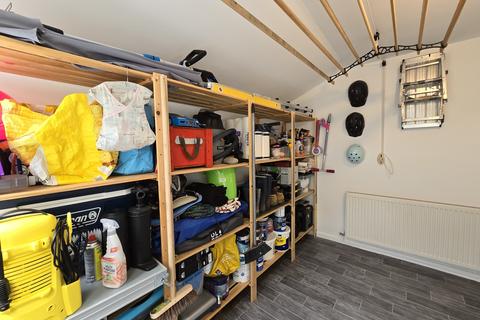 78 Dock View Road, Barry, CF63 3QQ