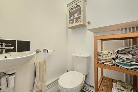 78 Dock View Road, Barry, CF63 3QQ